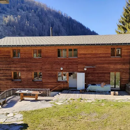 Hotel Heiligkreuz Binn
